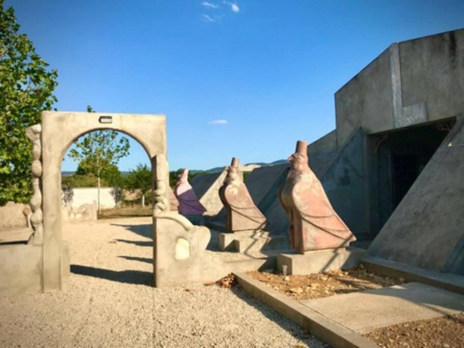 Pyramide De Cormatin, 2 Nuits Minimum Villa Buitenkant foto