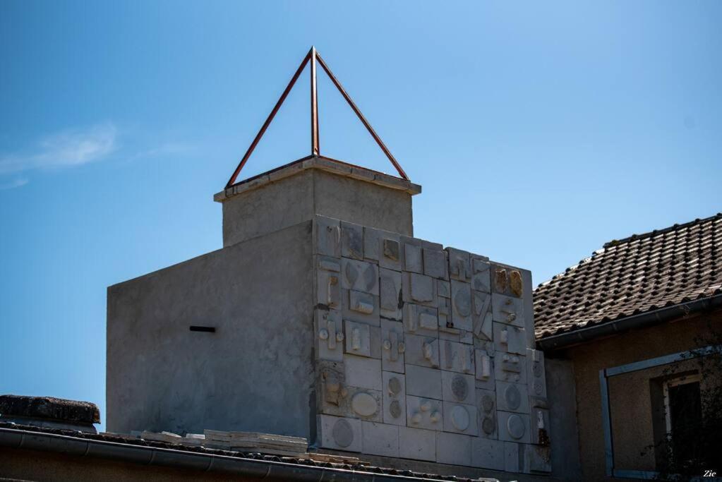 Pyramide De Cormatin, 2 Nuits Minimum Villa Buitenkant foto
